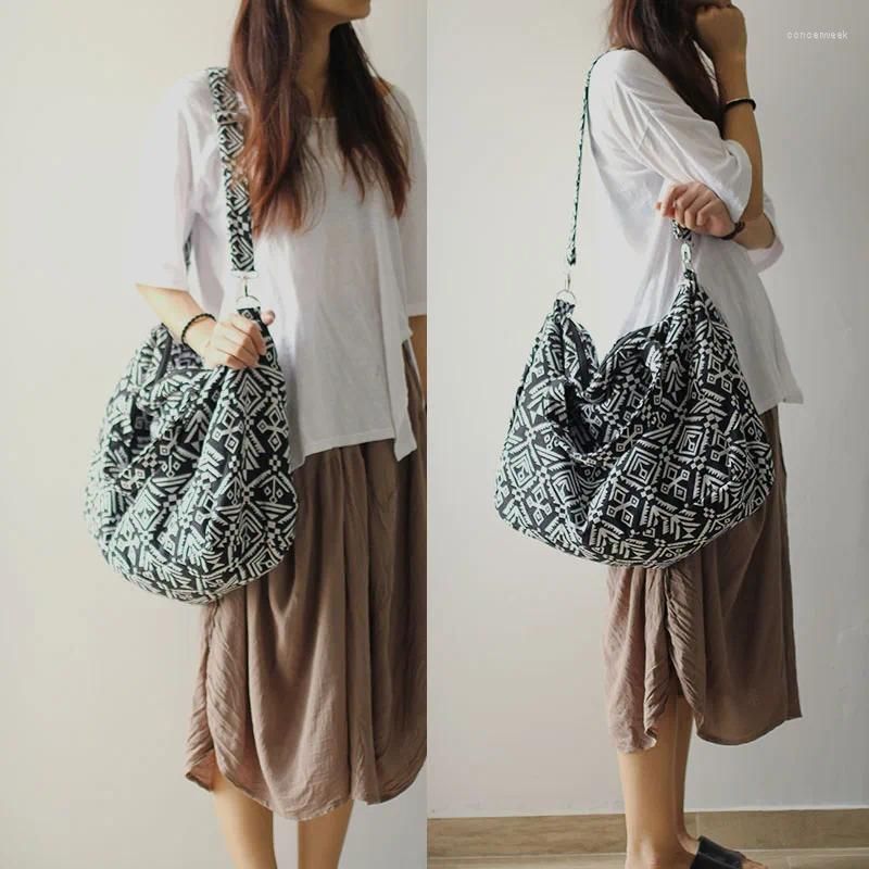 Shoulder bag women 4