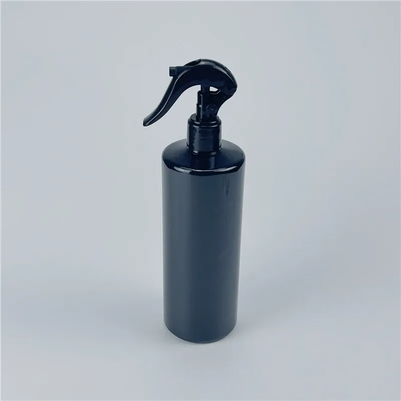 black sprayer black