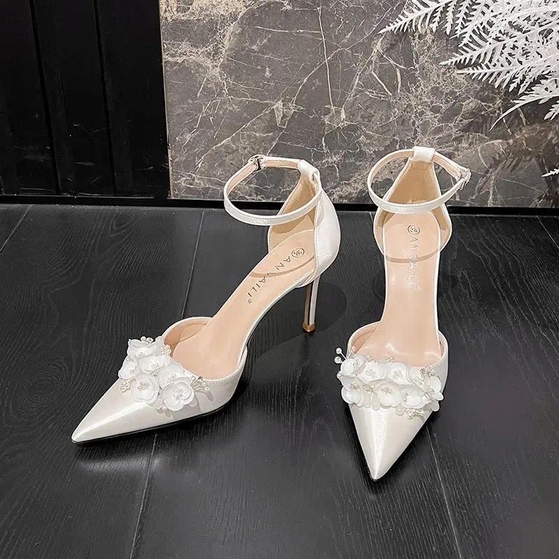 Silk white 7cm heel