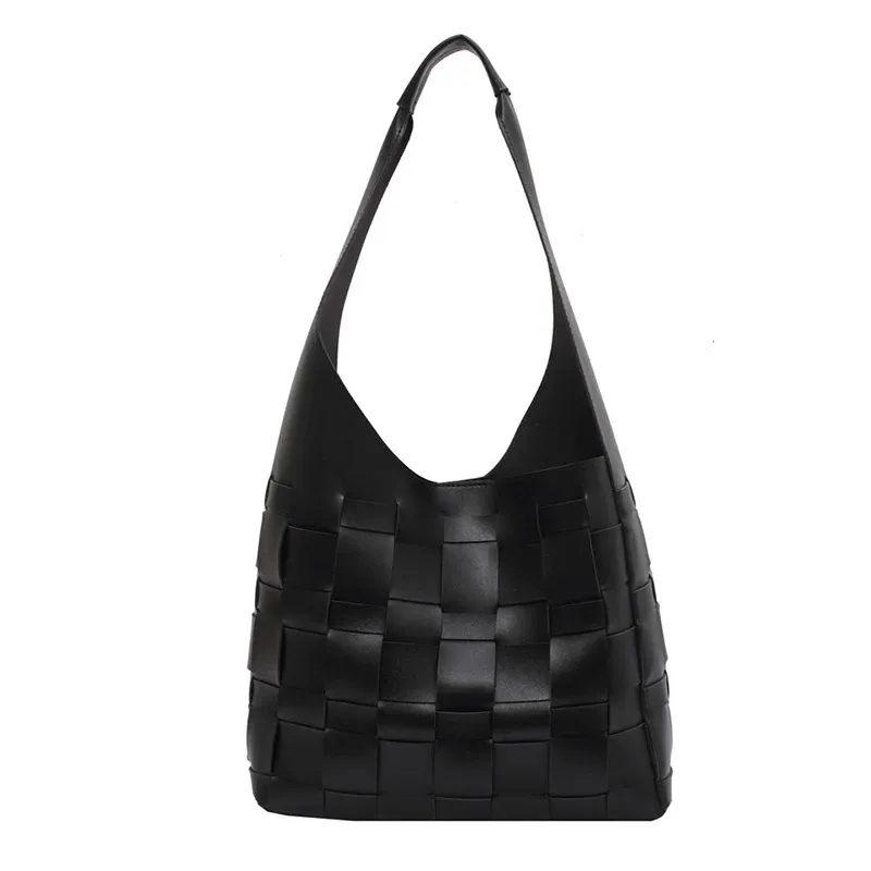 Black shoulder bag