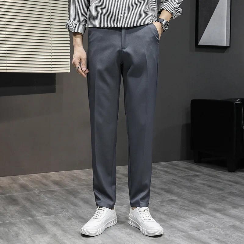 Dark gray (pants)