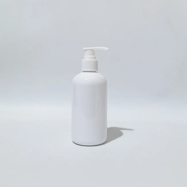 Bouteille blanche en plastique de 250 ml blanche