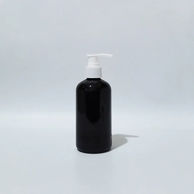 Bouteille en plastique noire de 250 ml blanche