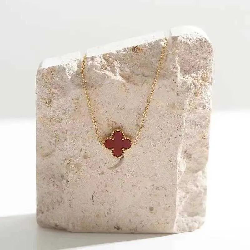 Mini Clover Red Necklace 0.9