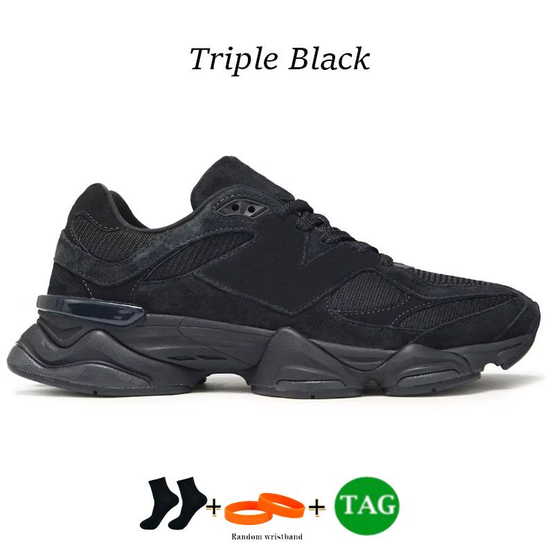 16 Triple Black