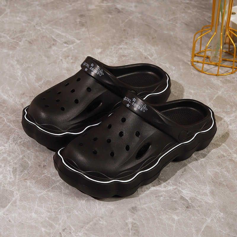 Cloud Minimalist Hole Shoes  Black