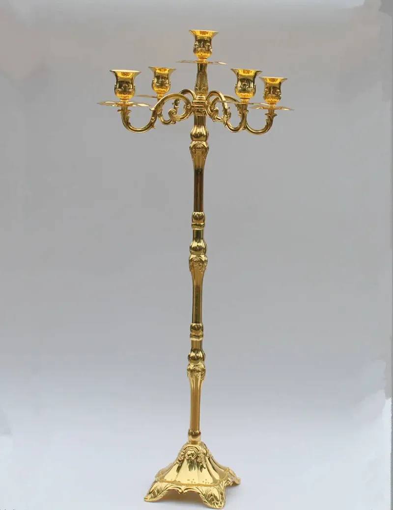 83 cm d'or