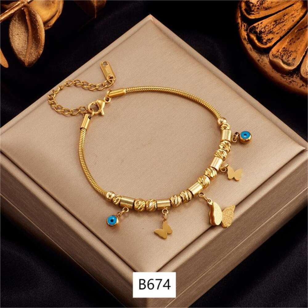 B674-Bracelets, Bangles