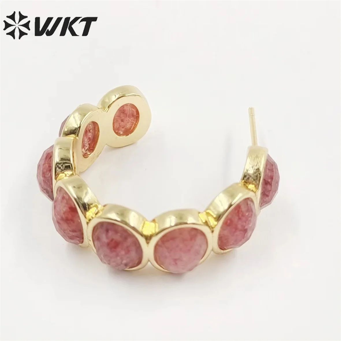 Gem Color:strawberry quartz