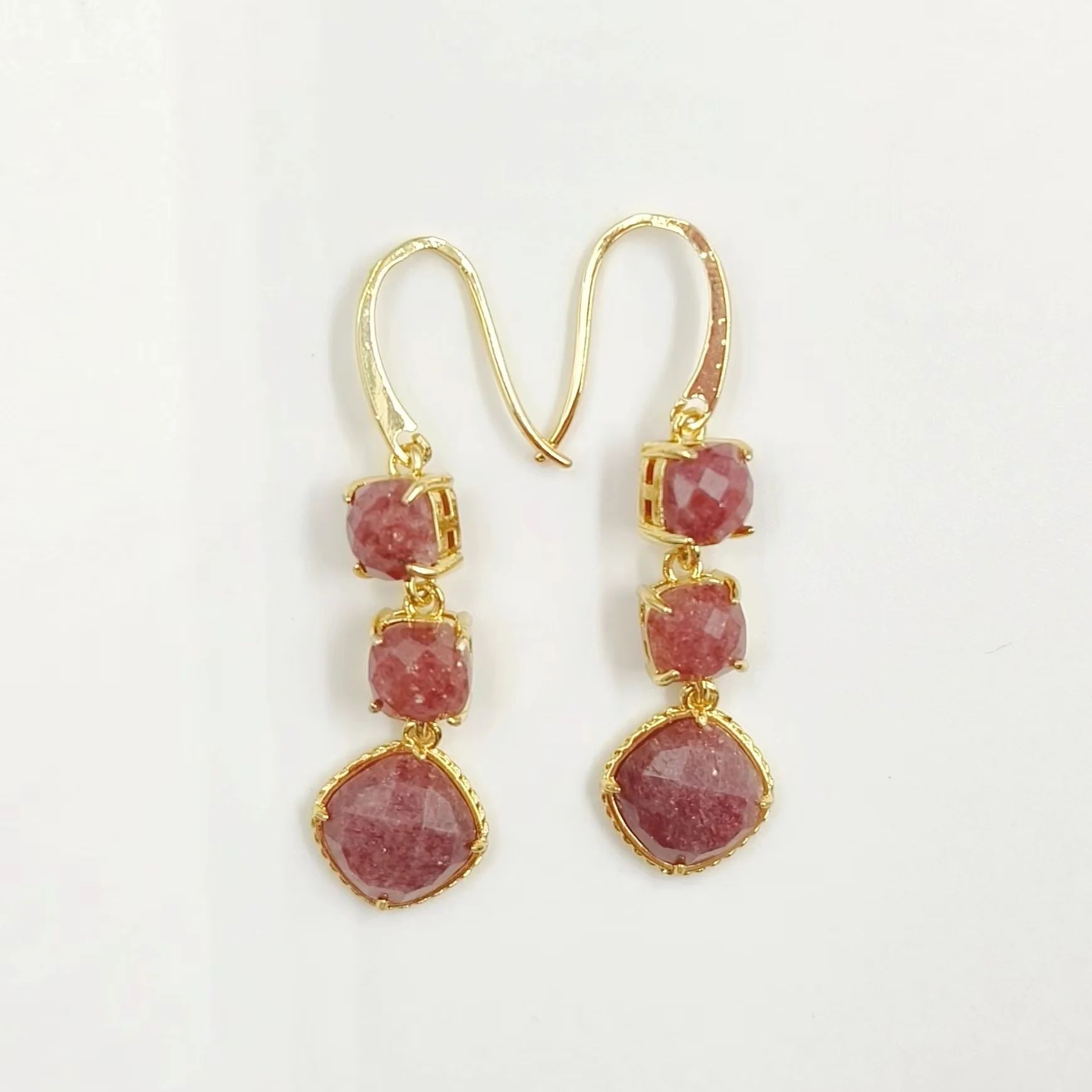 Gem kleur: Strawberry Quartz