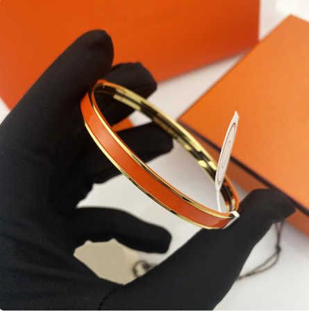 Bracelet en émail orange doré