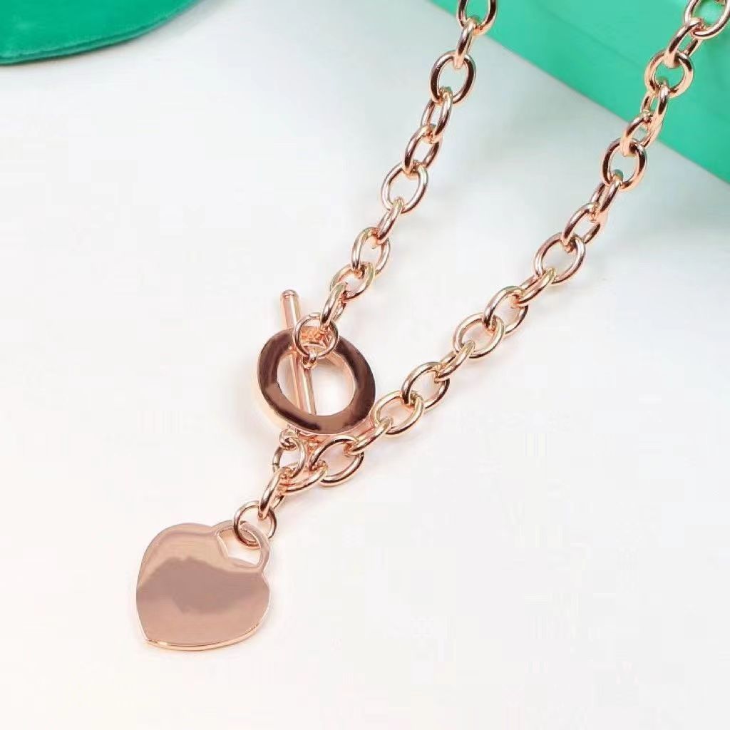 Collier en or rose