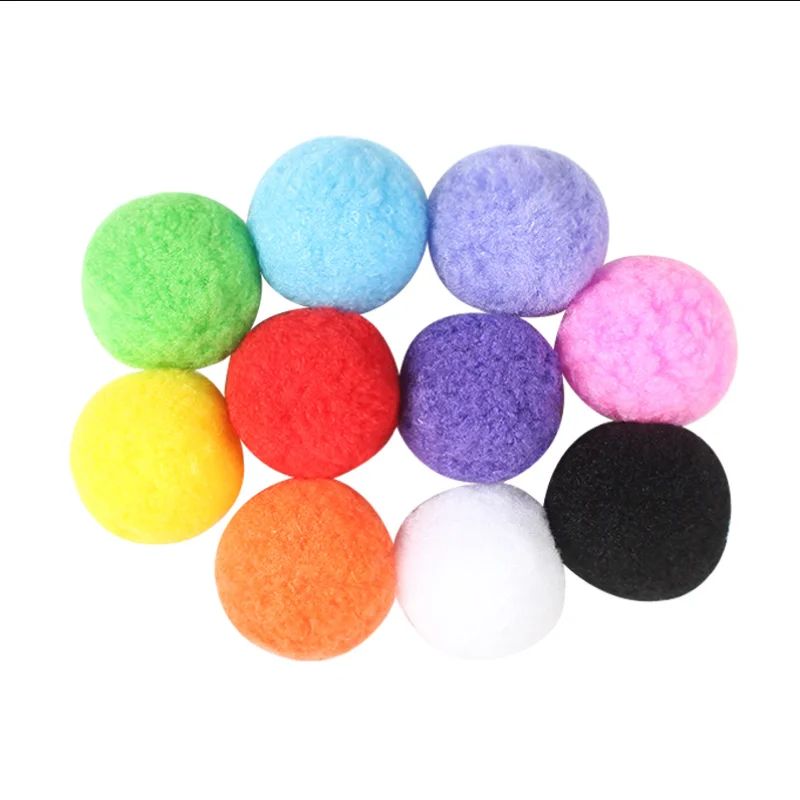 Colore: 10 palline di peluche