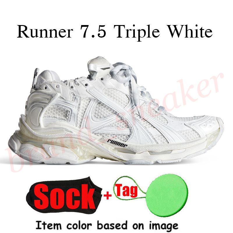 B2 35-46 Runner 7.5 Triple White