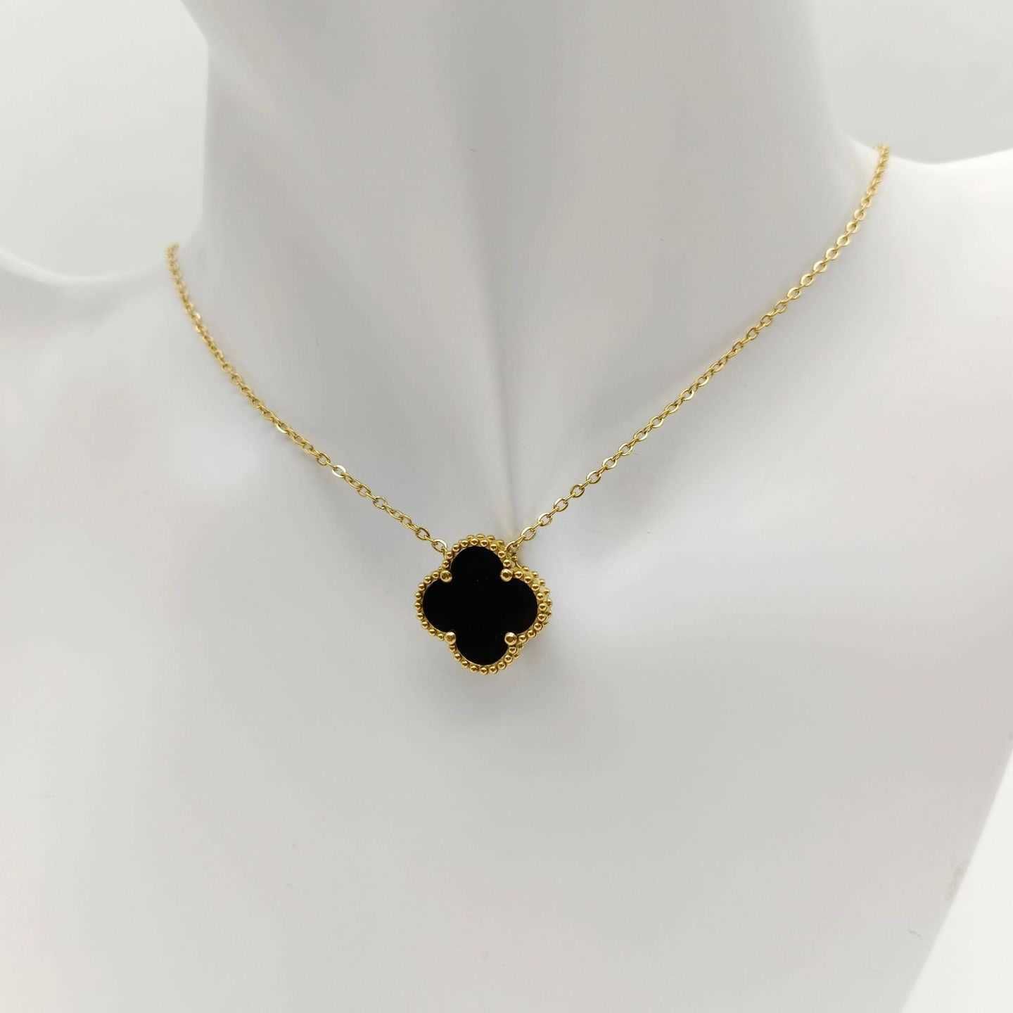 Collier noir