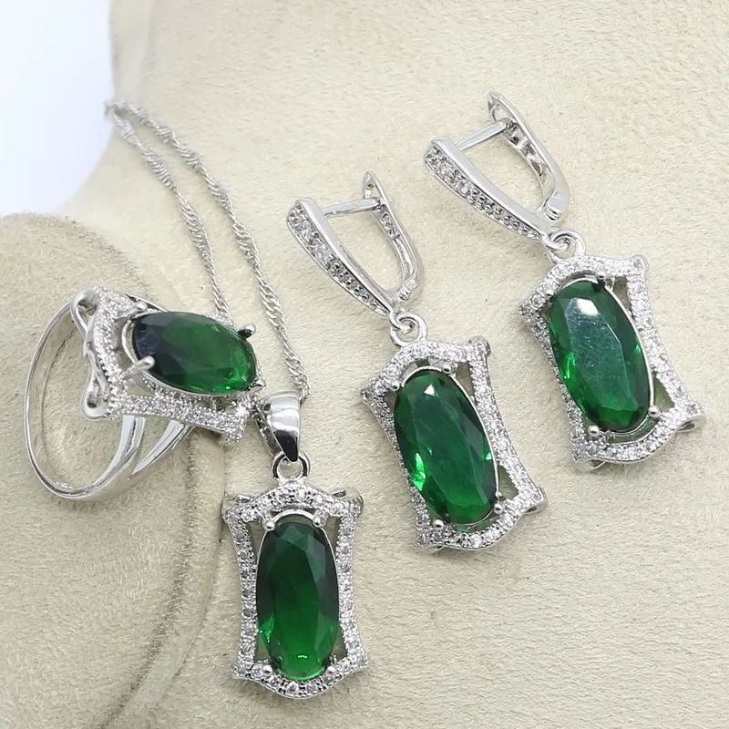 Gem Color:Green EmeraldRing Size:10