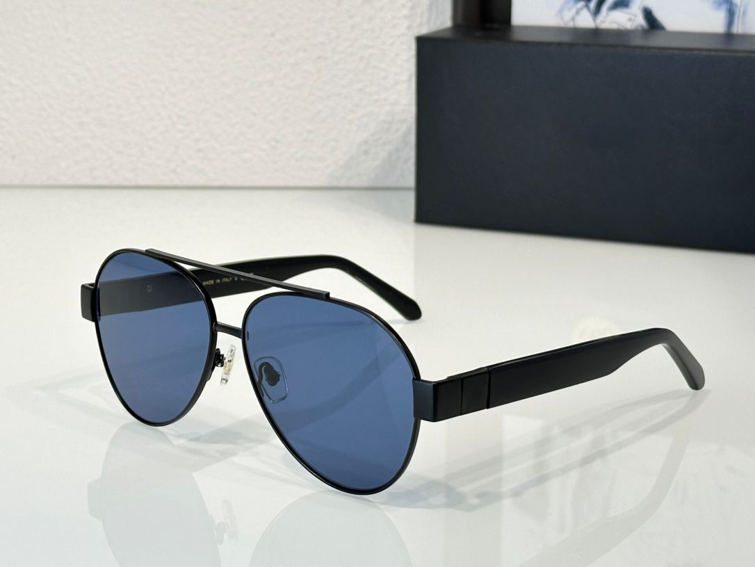 Black frame blue lens