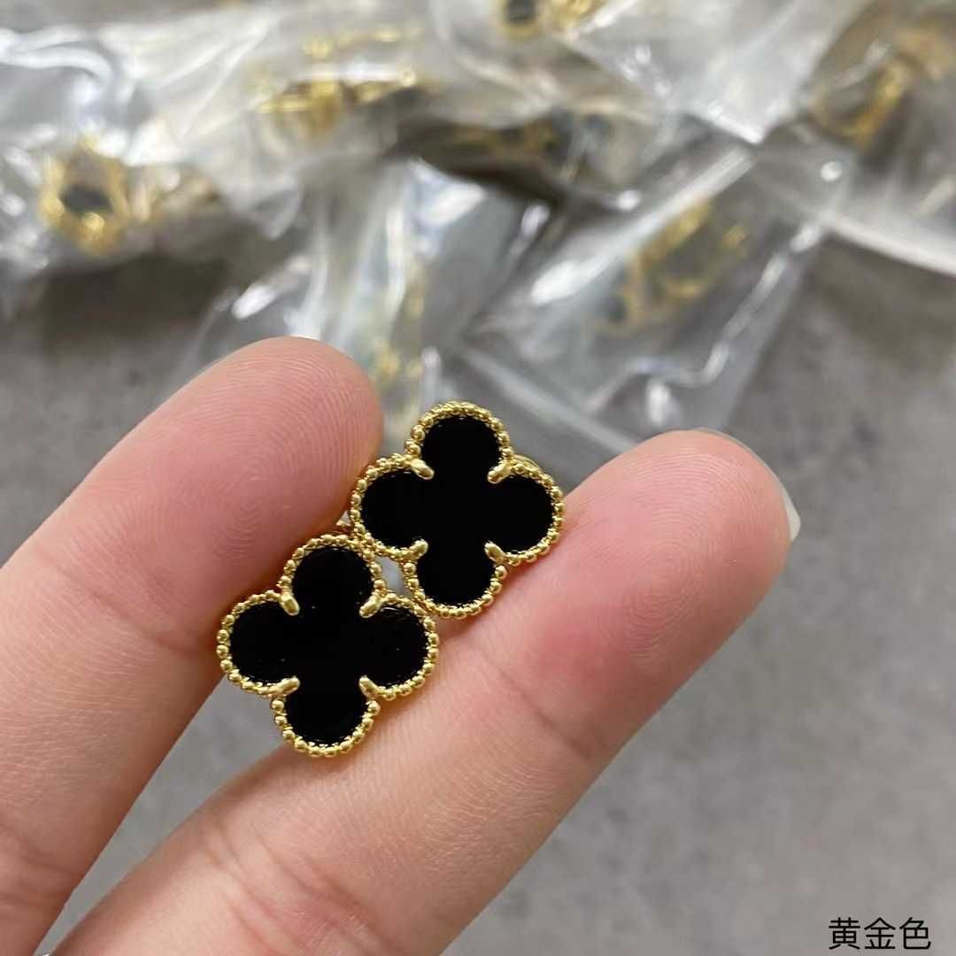 Black Agate (yellow Gold) with Ufo