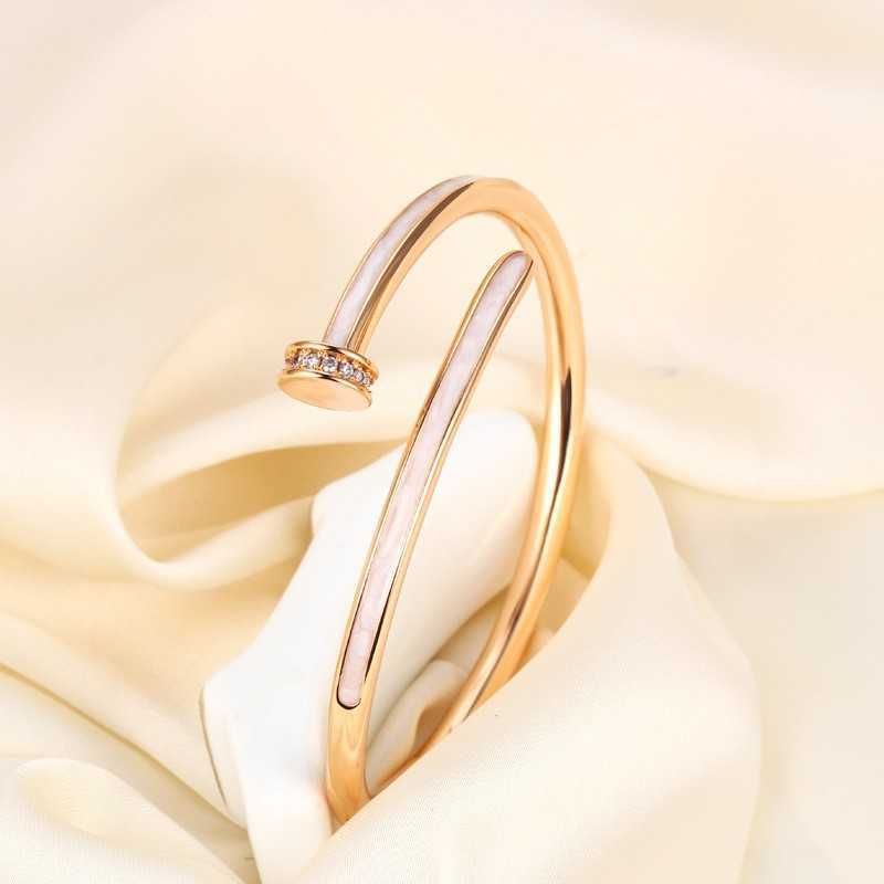 White Shell Nail Bracelet (champagne G