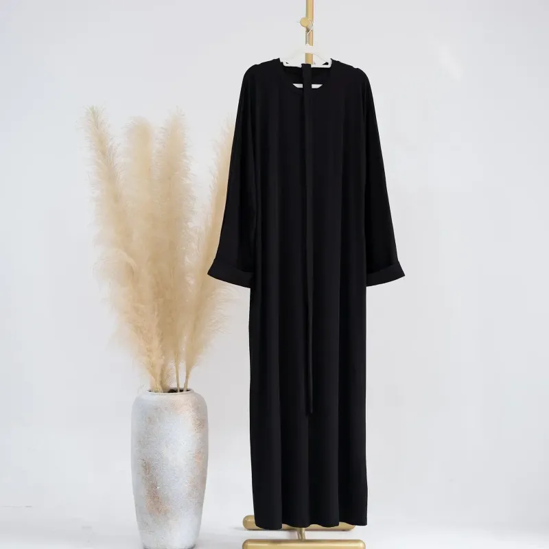 Robe noire XS-S