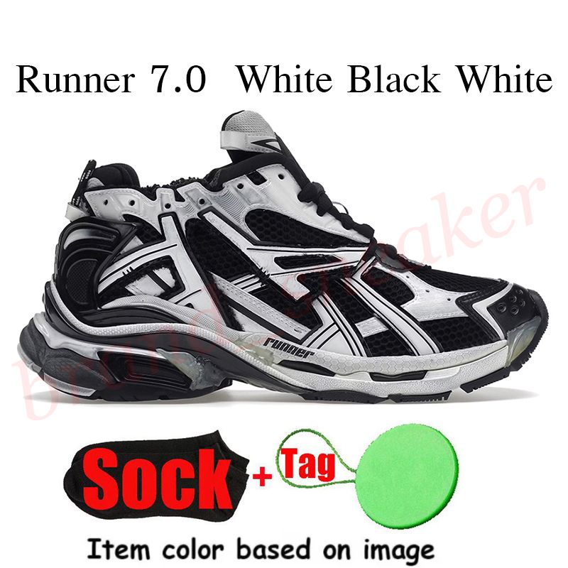 B16 Runner 7.0 White Black White