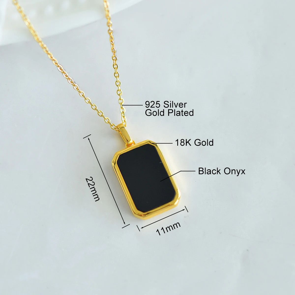 Gem Color:18k gold pendant