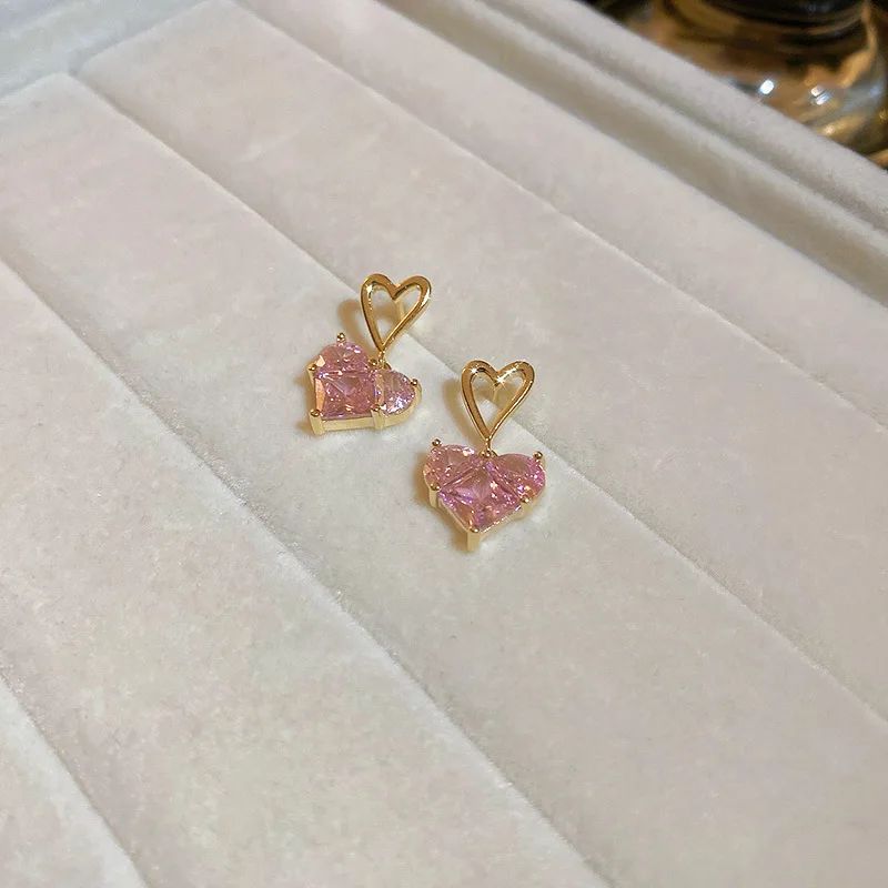 Metal Color:pink heart earrings