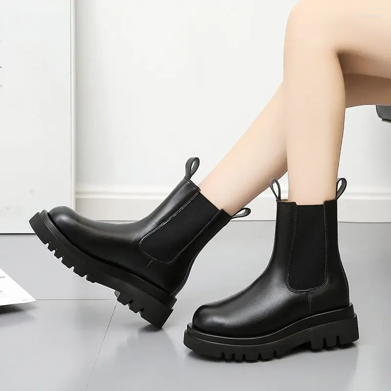 Black short boots