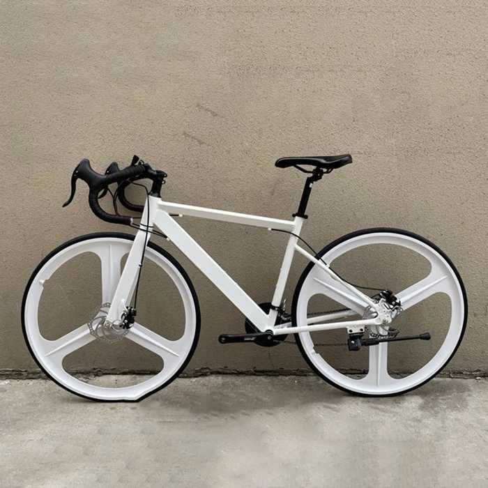 White 3 Spokes White