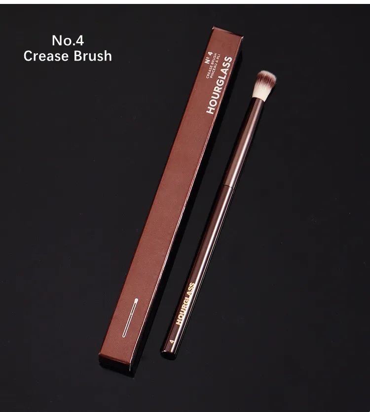 No.4 Crease Brush