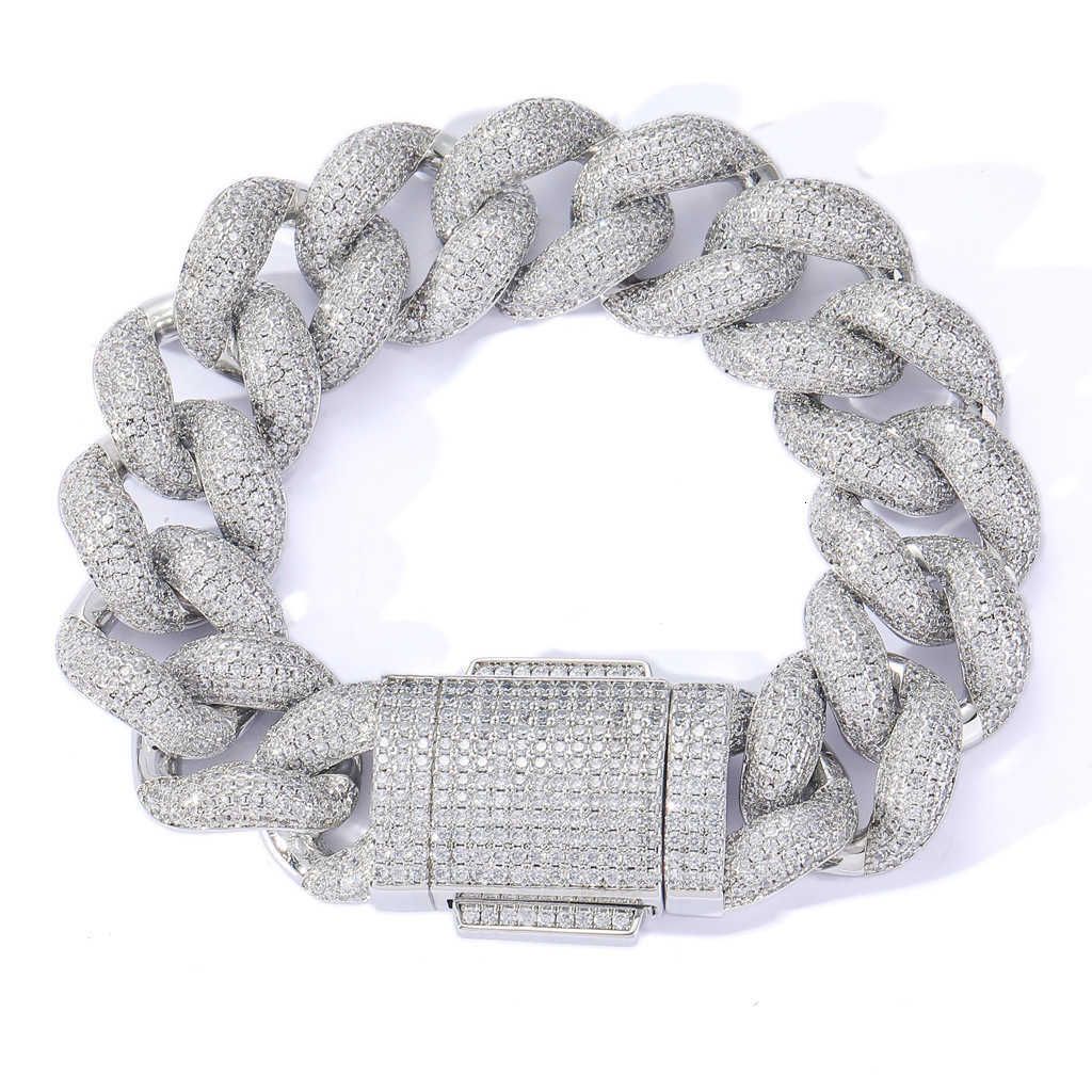 Bracelet en or blanc de 7 pouces (esprit incrusté