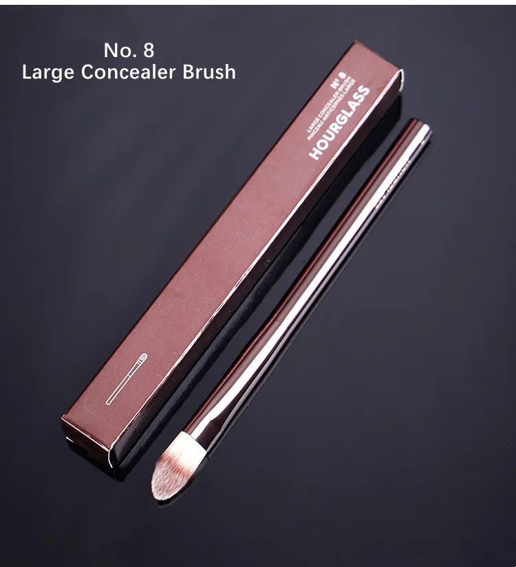 No.8 Grande Concealer Brush