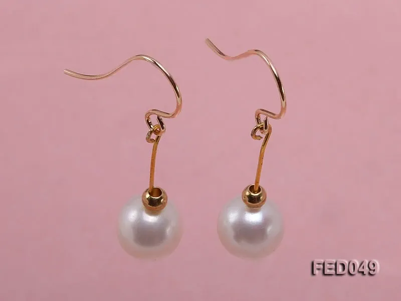 Pearl Earring China White