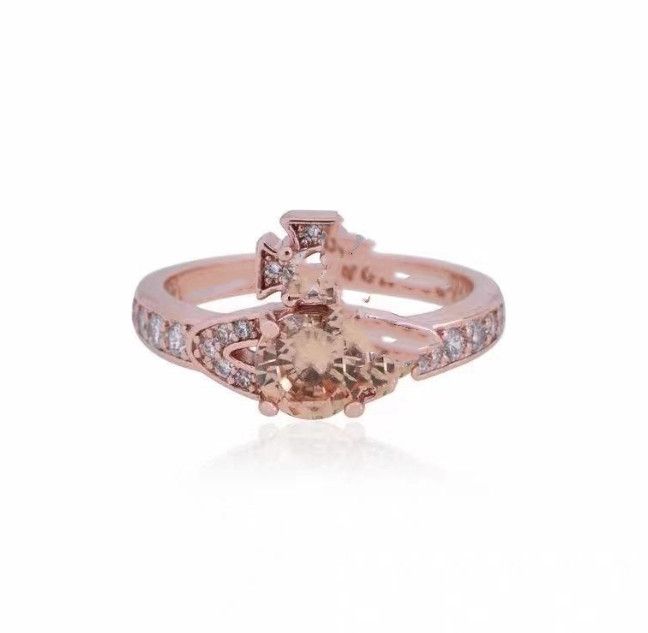 Rose gold pink diamond