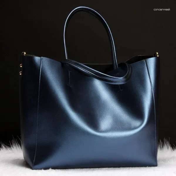 Blue tote bag