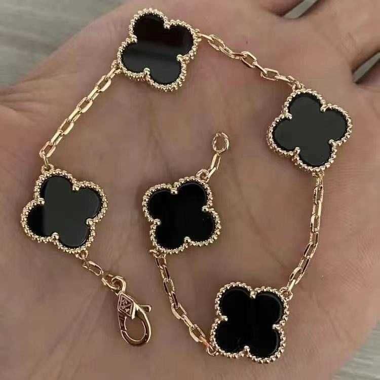 Rose Gold Black (five Flower Bracelet)