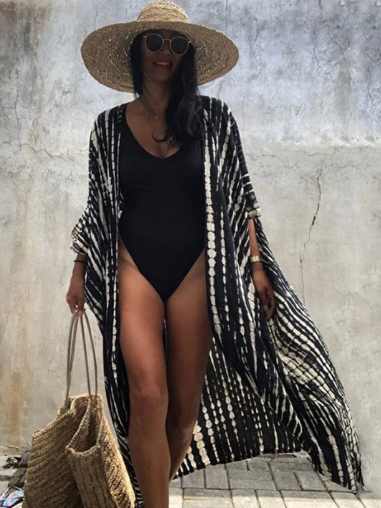 Black Beach Kimono