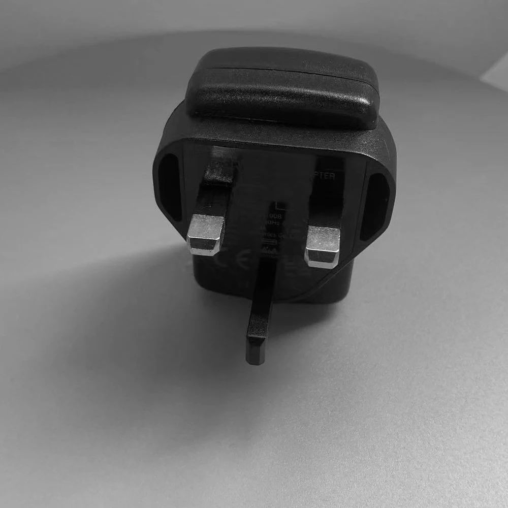 Cor: UK PLUG