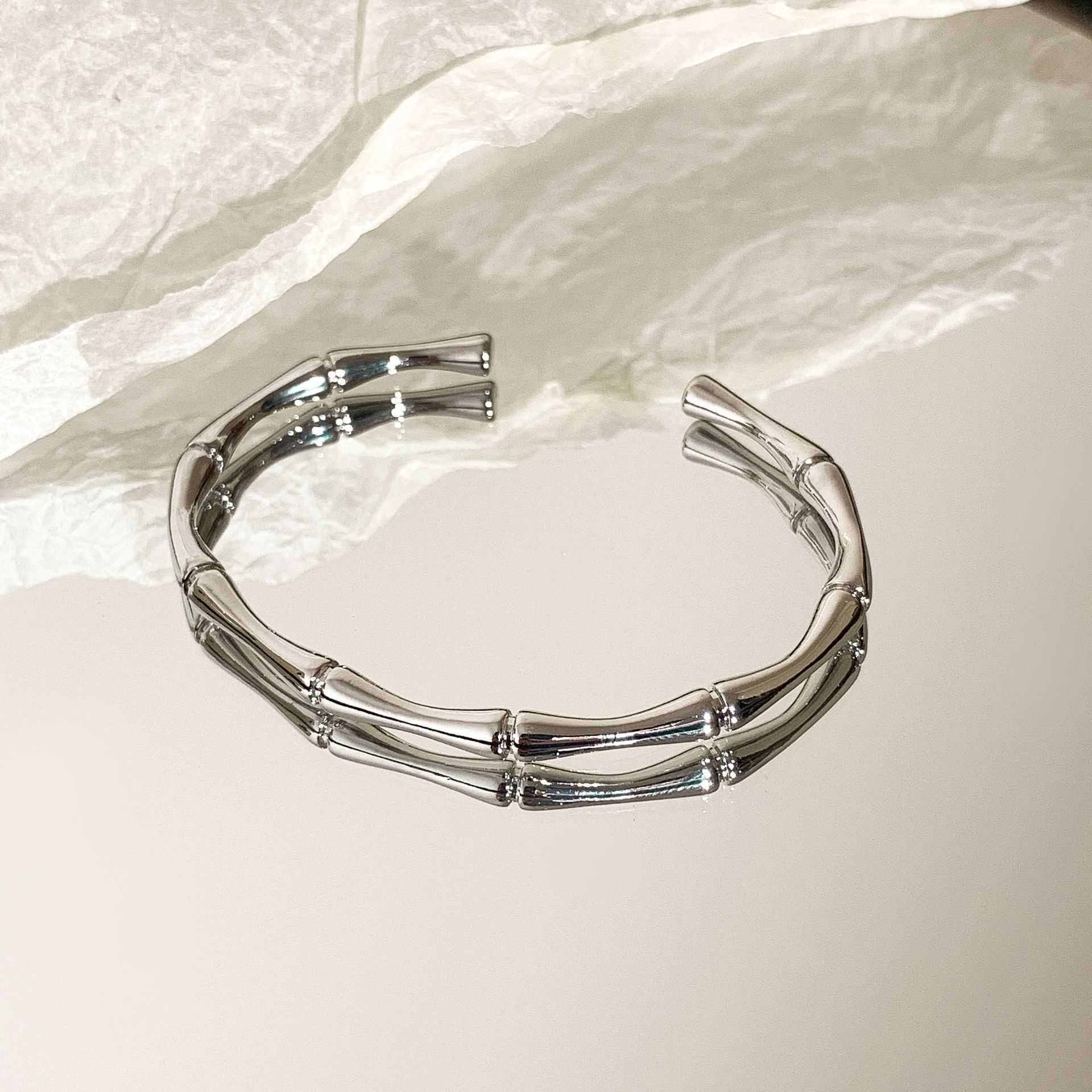 Silver bambuarmband (plätering vit k)