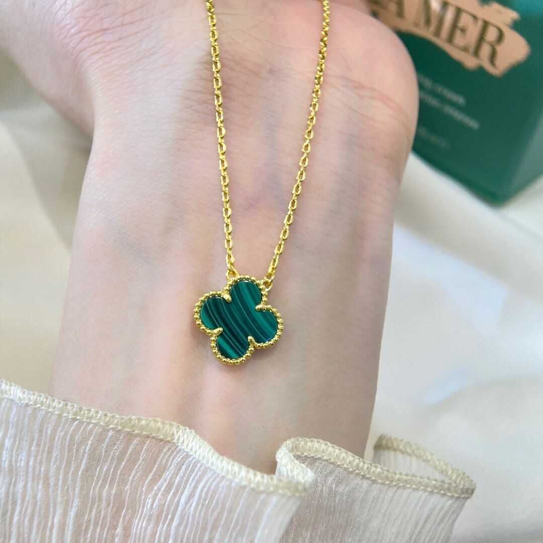 Collier d'or malachite