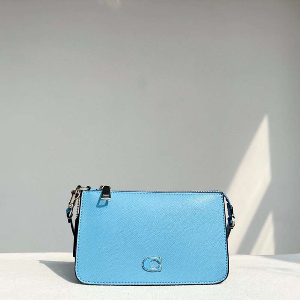 Cj797 Blue Size: 20 x 10 x 5cm