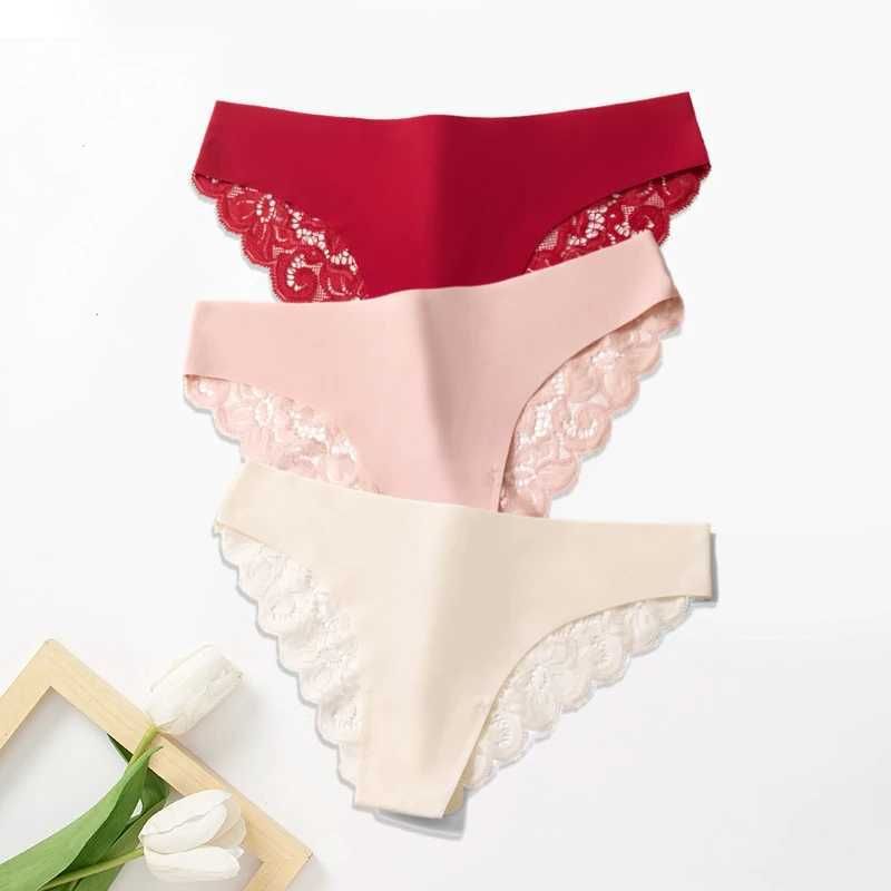 3 Pieces of Lace Underwear 10