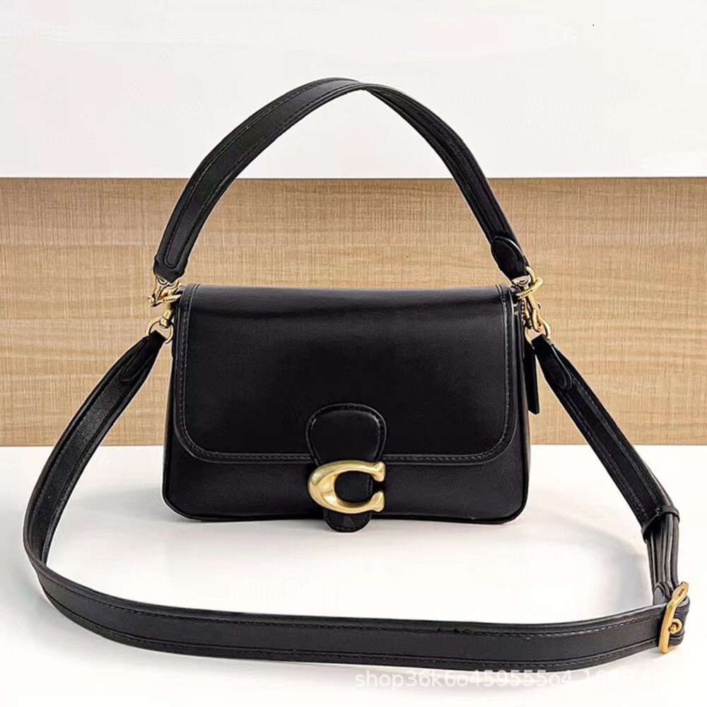 C4823 Black