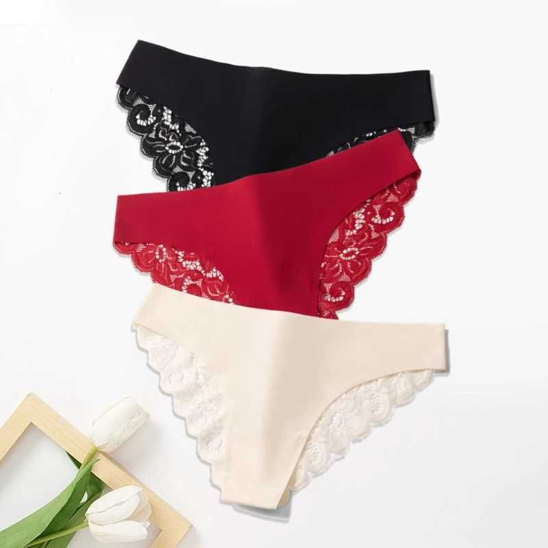 3 Pieces of Lace Underwear 5