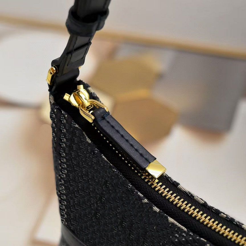2024 aaaaaUnderarm bag carryall medium handbag Chic Luxury Designer Handbags - Versatile Leather Shoulder Cosmetic Bags & Crossbody Clutch Bag Collection