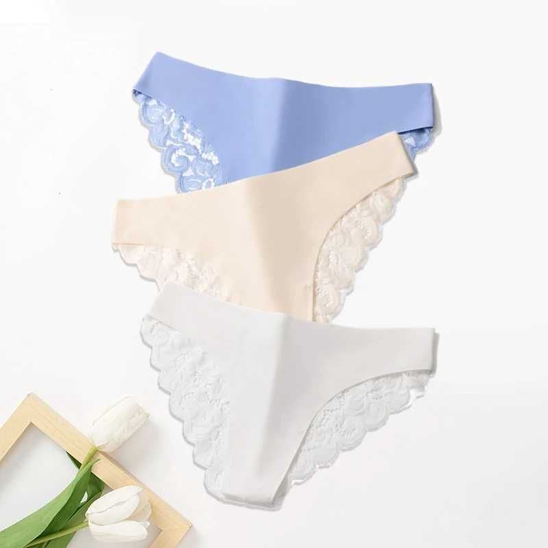 3 Pieces of Lace Underwear 18