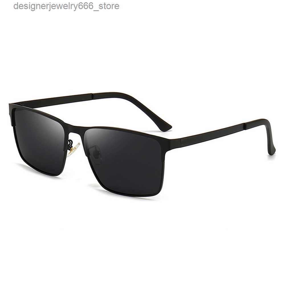 Black Polarized