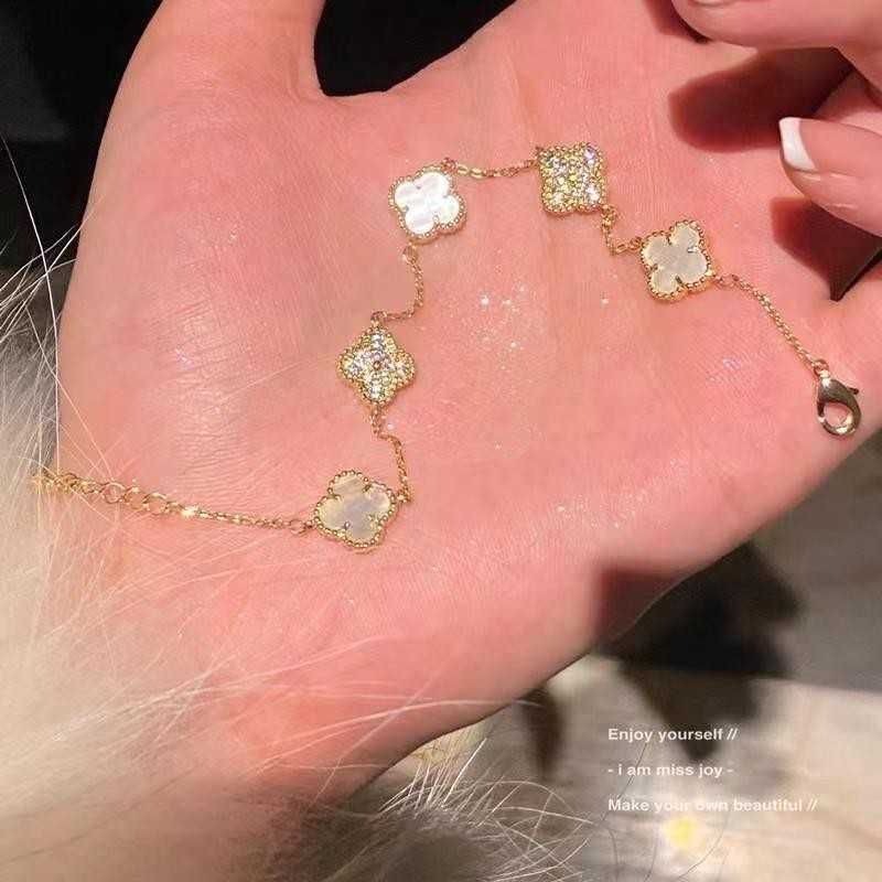 1cm Gold White with Diamond (single Si