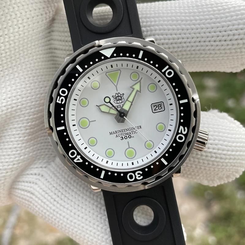 Men watch 1