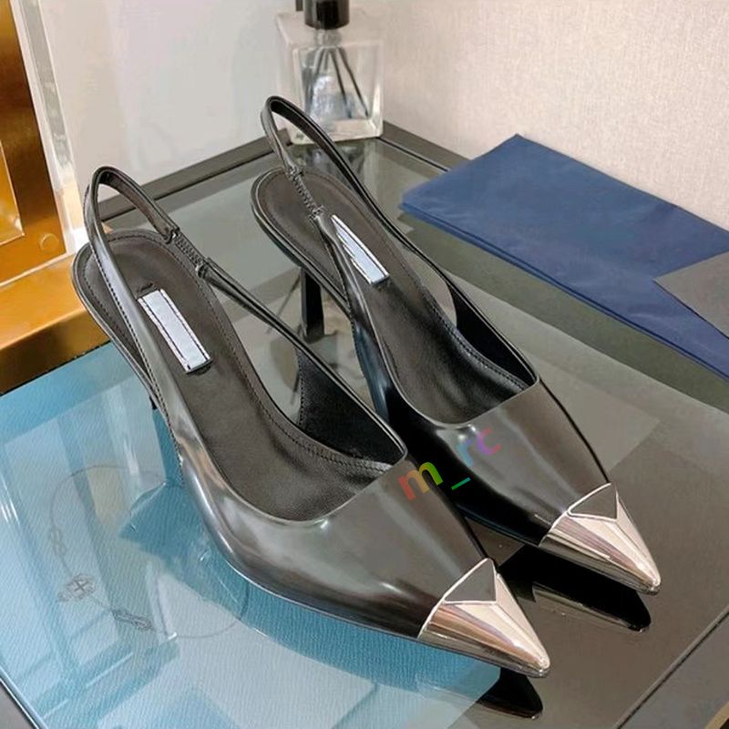 01 35-39 high 7.5cm black slingback